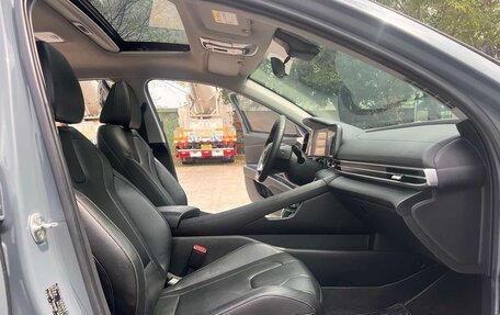 Hyundai Elantra, 2023 год, 1 320 000 рублей, 11 фотография