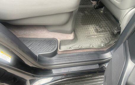 Toyota Land Cruiser 200, 2010 год, 3 100 000 рублей, 10 фотография