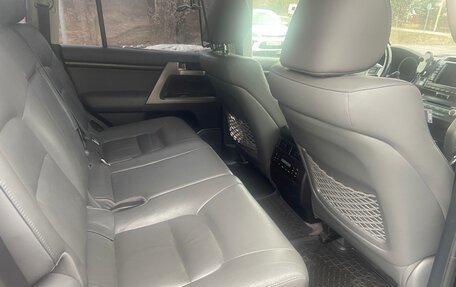 Toyota Land Cruiser 200, 2010 год, 3 100 000 рублей, 9 фотография