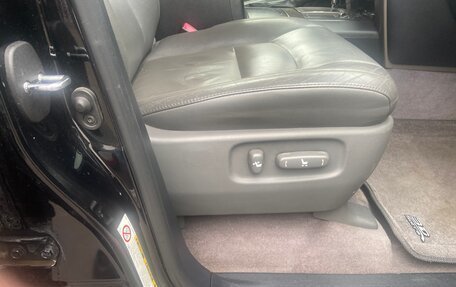 Toyota Land Cruiser 200, 2010 год, 3 100 000 рублей, 13 фотография