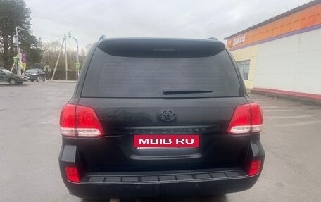 Toyota Land Cruiser 200, 2010 год, 3 100 000 рублей, 5 фотография