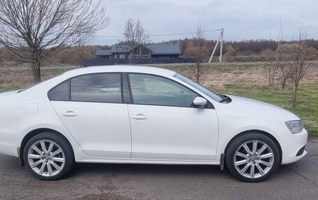 Volkswagen Jetta VI, 2012 год, 1 100 000 рублей, 2 фотография
