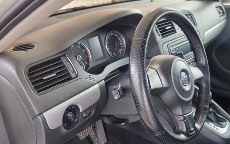 Volkswagen Jetta VI, 2012 год, 1 100 000 рублей, 6 фотография