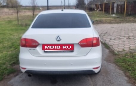 Volkswagen Jetta VI, 2012 год, 1 100 000 рублей, 3 фотография