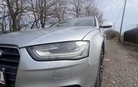 Audi A4, 2012 год, 1 050 000 рублей, 3 фотография