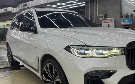 BMW X7, 2021 год, 8 100 000 рублей, 3 фотография