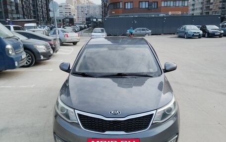 KIA Rio III рестайлинг, 2016 год, 1 050 000 рублей, 2 фотография