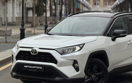 Toyota RAV4, 2021 год, 3 950 000 рублей, 7 фотография