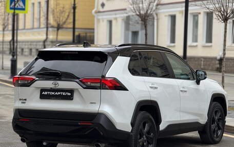 Toyota RAV4, 2021 год, 3 950 000 рублей, 21 фотография