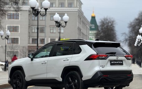 Toyota RAV4, 2021 год, 3 950 000 рублей, 15 фотография