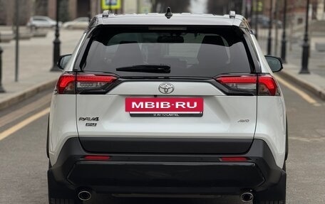 Toyota RAV4, 2021 год, 3 950 000 рублей, 20 фотография