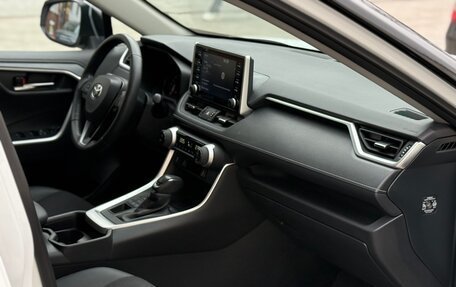 Toyota RAV4, 2021 год, 3 950 000 рублей, 35 фотография