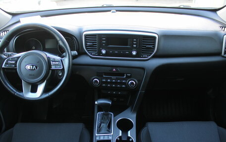 KIA Sportage IV рестайлинг, 2020 год, 2 088 000 рублей, 9 фотография