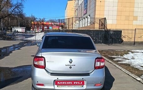 Renault Logan II, 2014 год, 900 000 рублей, 3 фотография