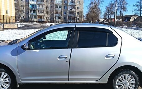 Renault Logan II, 2014 год, 900 000 рублей, 2 фотография