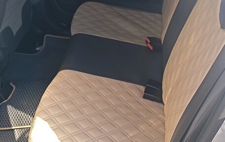 Renault Logan II, 2014 год, 900 000 рублей, 14 фотография