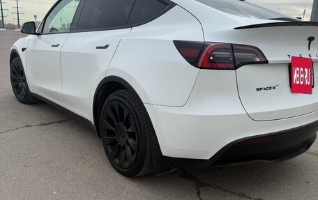 Tesla Model Y I, 2021 год, 4 100 000 рублей, 3 фотография