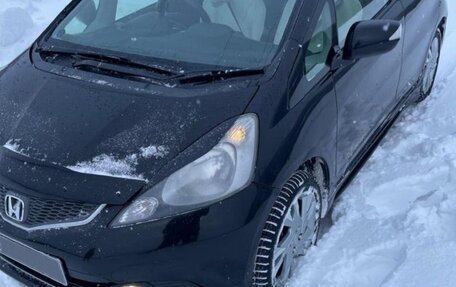 Honda Fit III, 2010 год, 800 000 рублей, 1 фотография
