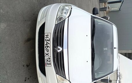 Renault Logan I, 2015 год, 650 000 рублей, 1 фотография