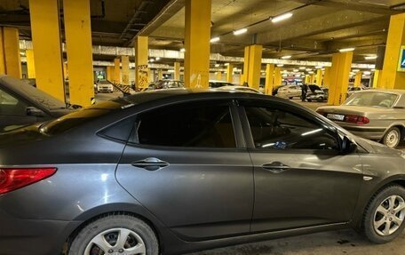 Hyundai Solaris II рестайлинг, 2012 год, 635 000 рублей, 3 фотография