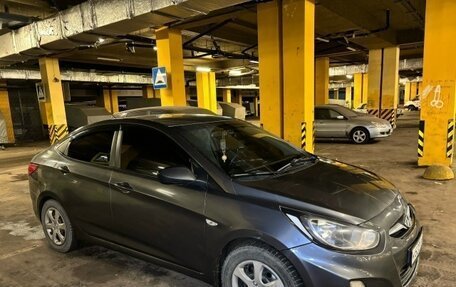 Hyundai Solaris II рестайлинг, 2012 год, 635 000 рублей, 2 фотография