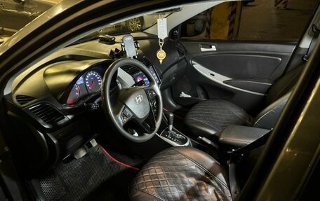 Hyundai Solaris II рестайлинг, 2012 год, 635 000 рублей, 9 фотография