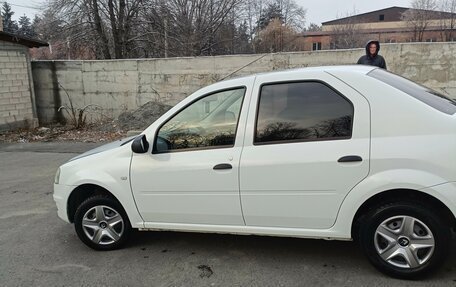 Renault Logan I, 2015 год, 650 000 рублей, 11 фотография