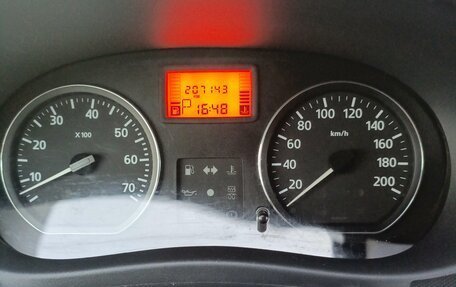 Renault Logan I, 2015 год, 650 000 рублей, 25 фотография