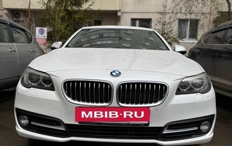 BMW 5 серия, 2016 год, 2 860 000 рублей, 2 фотография