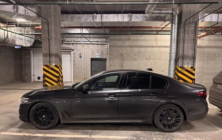 BMW 5 серия, 2019 год, 4 600 000 рублей, 3 фотография
