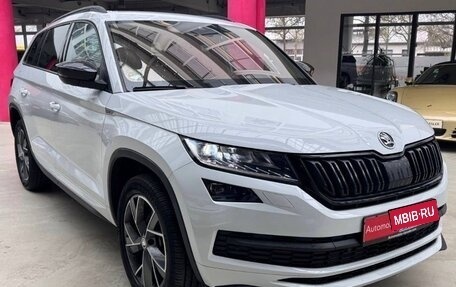 Skoda Kodiaq I, 2020 год, 2 150 000 рублей, 2 фотография