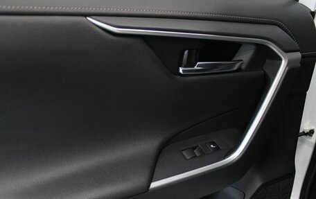 Toyota RAV4, 2021 год, 3 457 000 рублей, 19 фотография