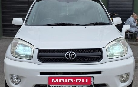 Toyota RAV4, 2004 год, 800 000 рублей, 3 фотография