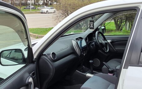 Toyota RAV4, 2004 год, 800 000 рублей, 8 фотография