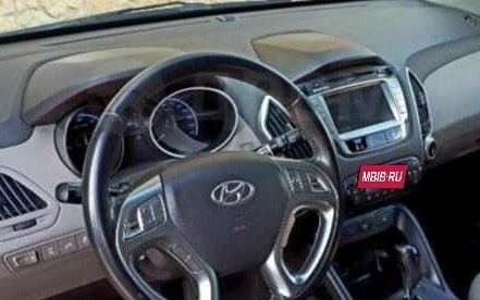 Hyundai ix35 I рестайлинг, 2011 год, 1 200 000 рублей, 4 фотография