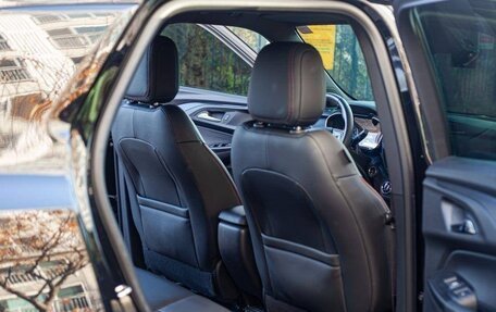 Chevrolet TrailBlazer, 2023 год, 1 820 000 рублей, 10 фотография