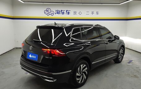 Volkswagen Tiguan II, 2022 год, 2 580 000 рублей, 4 фотография