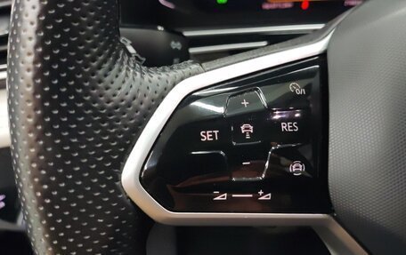 Volkswagen Tiguan II, 2022 год, 2 580 000 рублей, 10 фотография