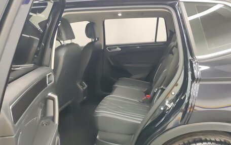 Volkswagen Tiguan II, 2022 год, 2 580 000 рублей, 20 фотография