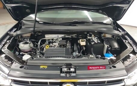 Volkswagen Tiguan II, 2022 год, 2 580 000 рублей, 21 фотография