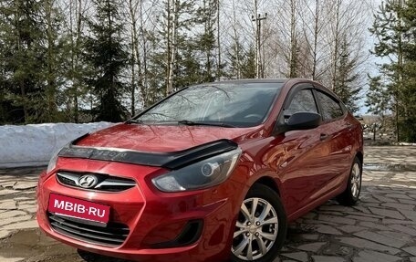 Hyundai Solaris II рестайлинг, 2012 год, 649 000 рублей, 1 фотография