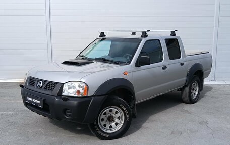 Nissan NP300, 2012 год, 1 234 000 рублей, 1 фотография