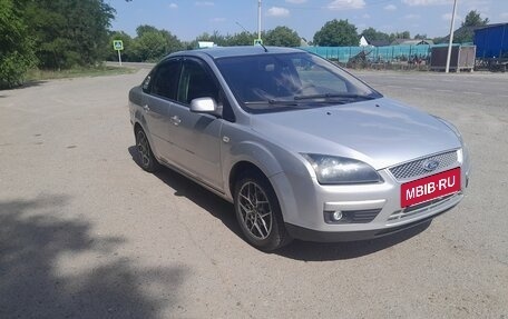 Ford Focus II рестайлинг, 2006 год, 700 000 рублей, 3 фотография