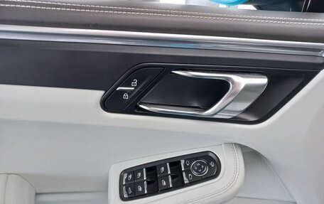 Porsche Macan I рестайлинг, 2021 год, 6 500 000 рублей, 25 фотография