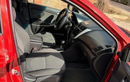 Hyundai Solaris II рестайлинг, 2012 год, 649 000 рублей, 10 фотография