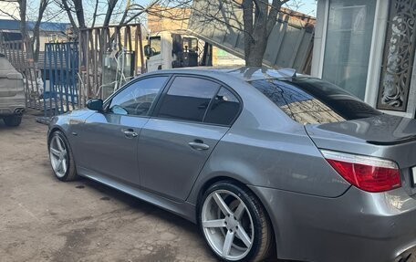 BMW 5 серия, 2004 год, 1 100 000 рублей, 2 фотография