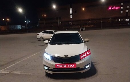 KIA Rio III рестайлинг, 2015 год, 550 000 рублей, 10 фотография
