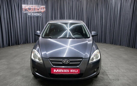 KIA cee'd I рестайлинг, 2009 год, 549 000 рублей, 2 фотография