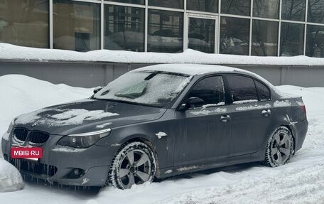 BMW 5 серия, 2004 год, 1 100 000 рублей, 16 фотография