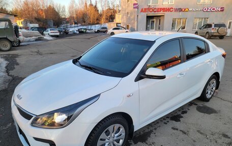 KIA Rio IV, 2018 год, 1 215 000 рублей, 8 фотография